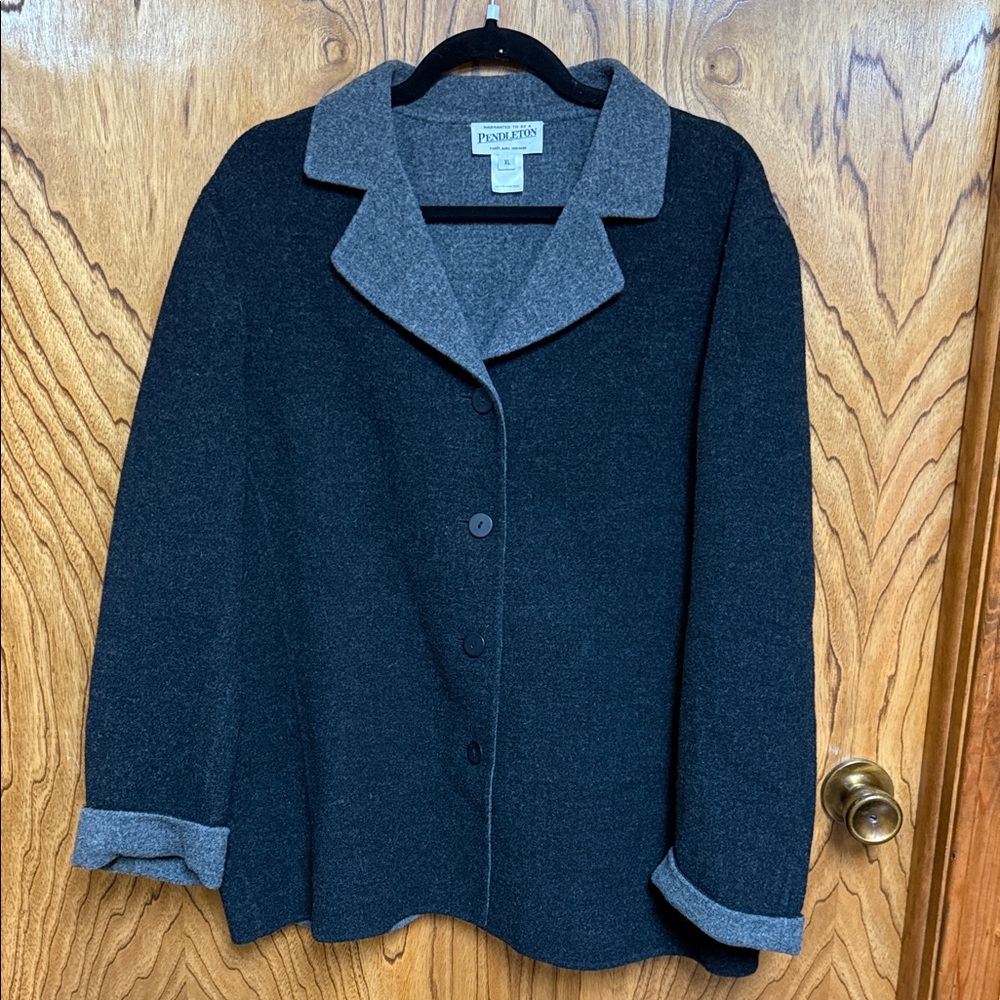 Pendleton Women's Black and Gray Jacket Size XL. REVERSIBLE